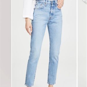 Levi’s size 25 501 Skinny Jean